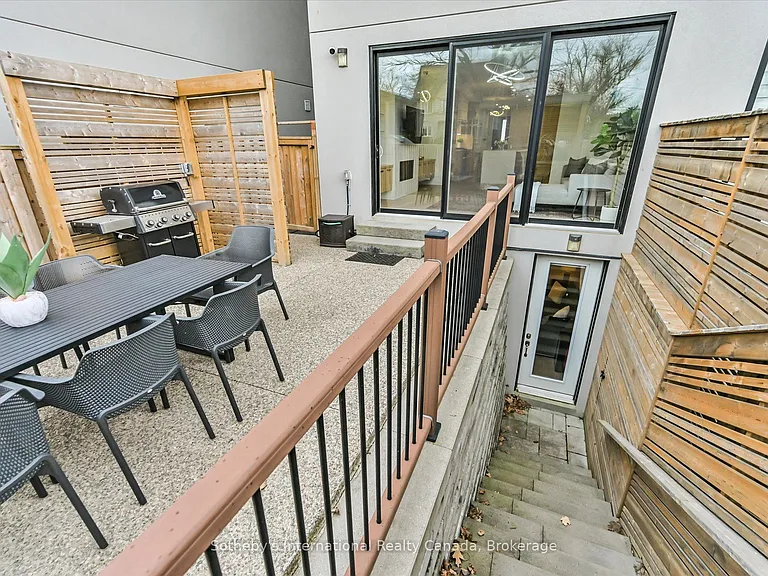 41 A Maple Ave N — Photo 49