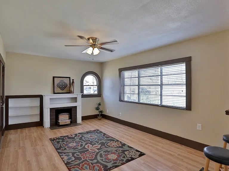825 Palm St — Photo 4
