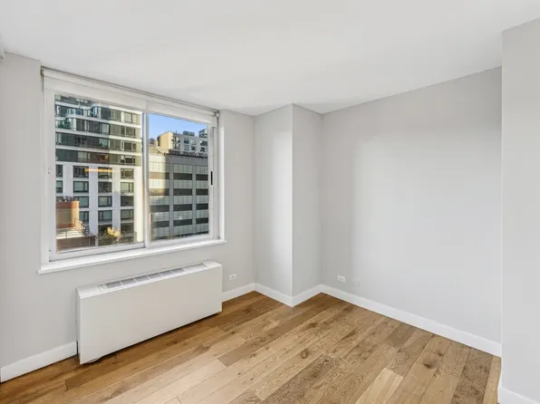 560 West 43rd Street image 18 of 20