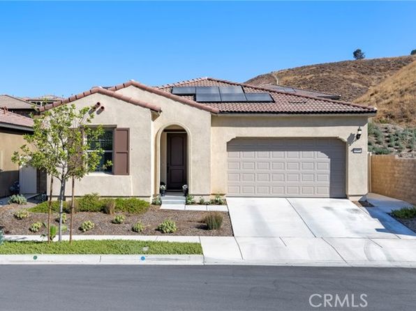 11976 Discovery Ct, Corona, CA 92883