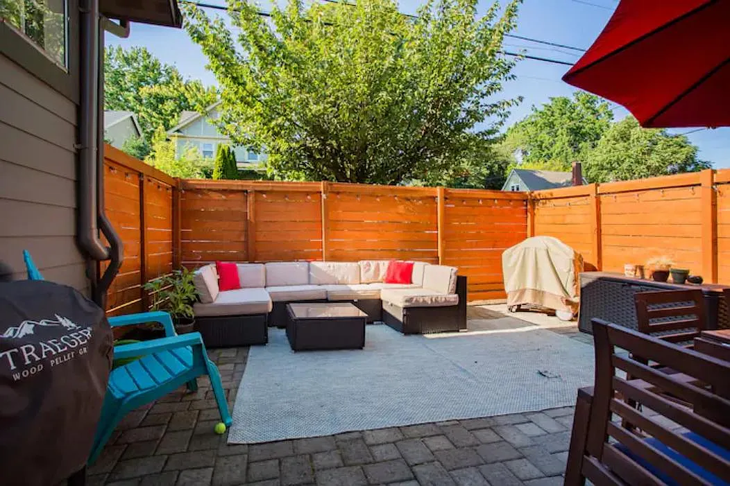 3 bed, 2000 sqft, $4,600 — Photo 4