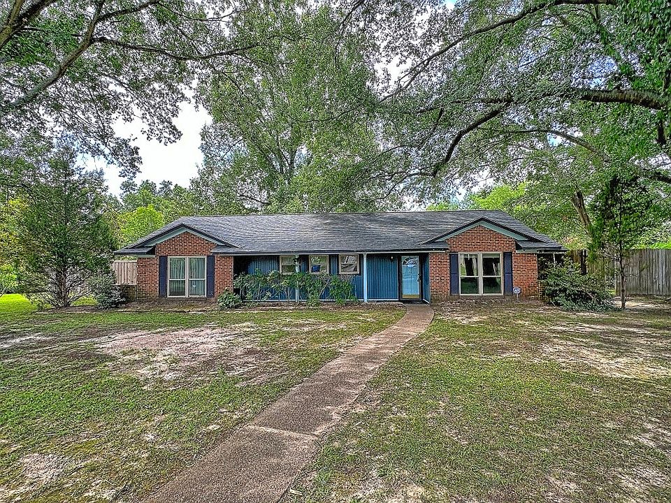 1st image of 137 Penny Ln