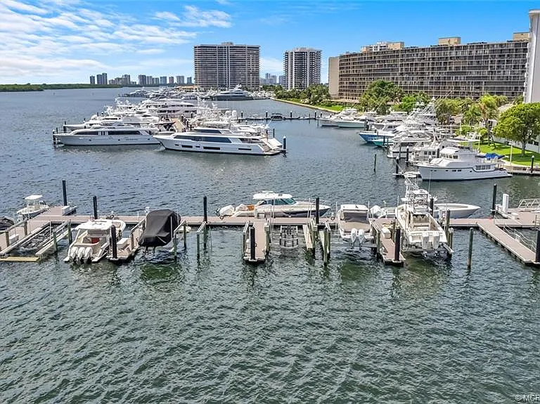 104 Water Club Ct N #18 — Photo 48