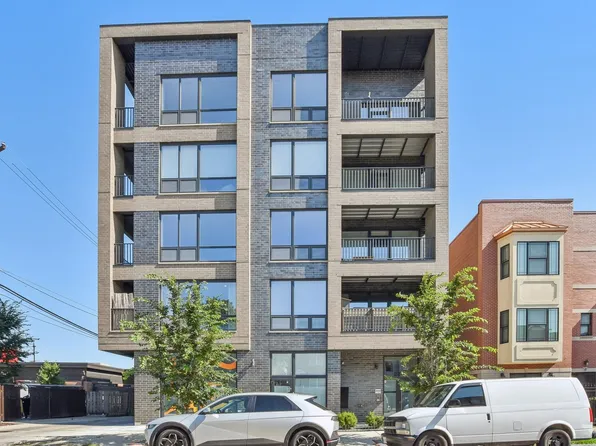 2342 W Adams St #202, Chicago, IL 60612