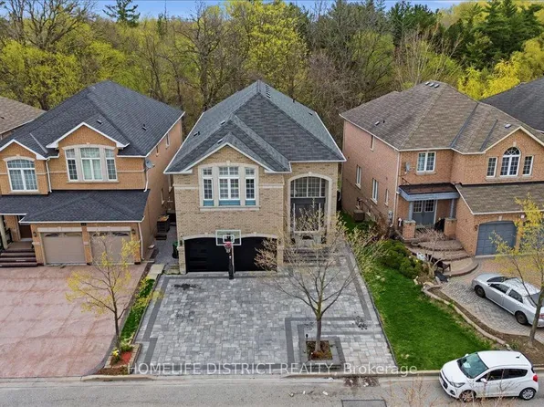 43 Bethany St, Markham, ON L3S 4T9