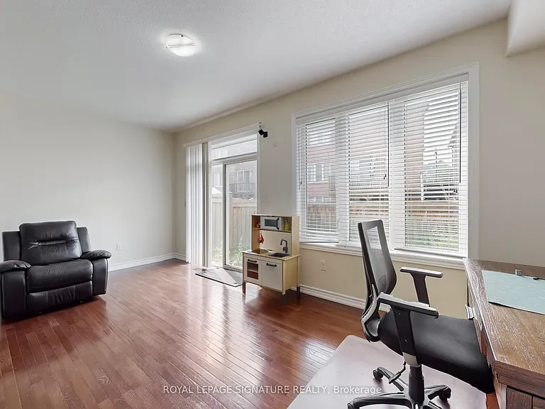 30 Walbrook Rd — Photo 11