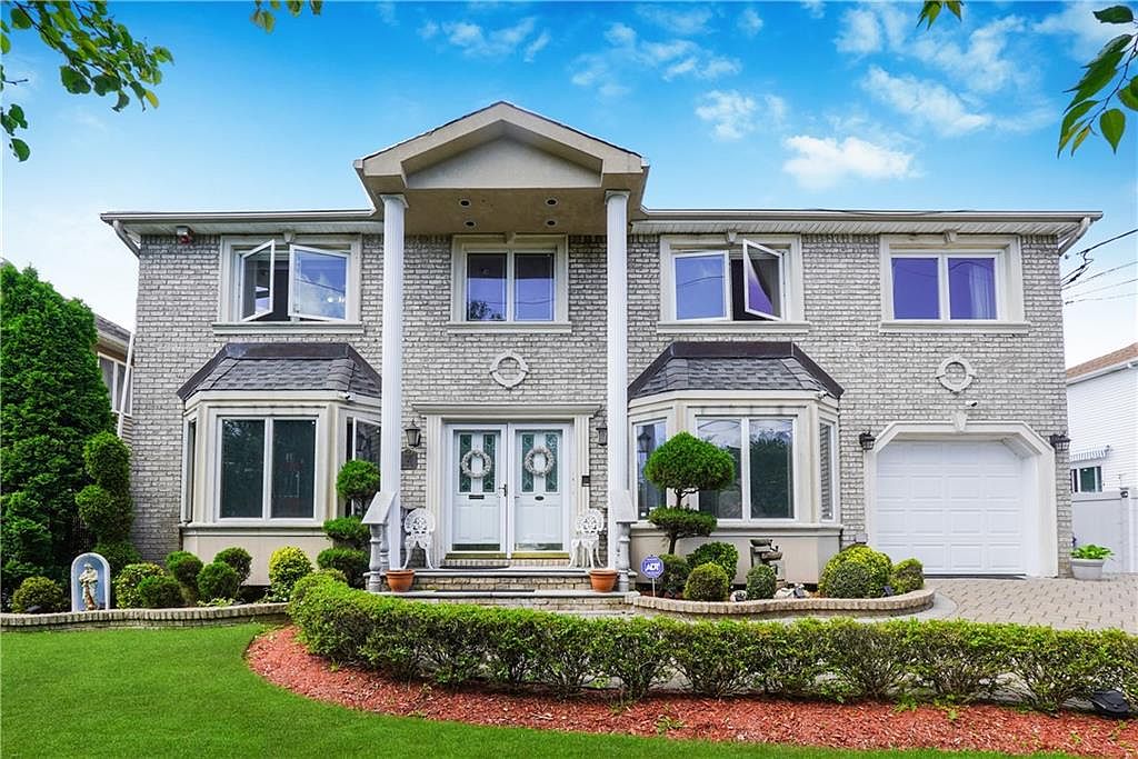 194 Finlay St, Staten Island, NY 10307 Zillow