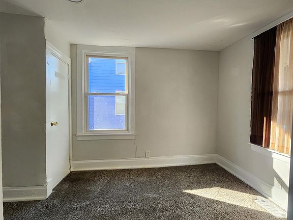 5th image of 3747 Dunloe Ave