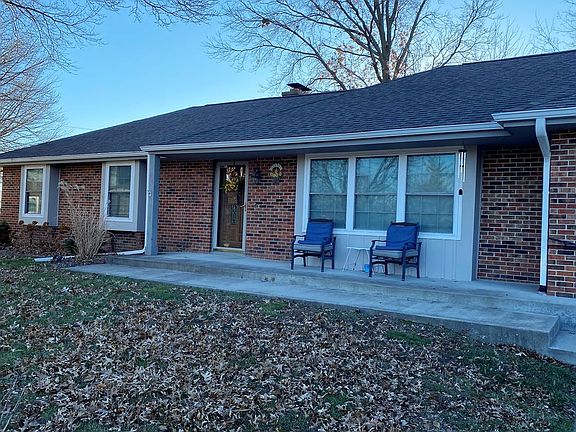 2nd image of 7 Sunset Dr