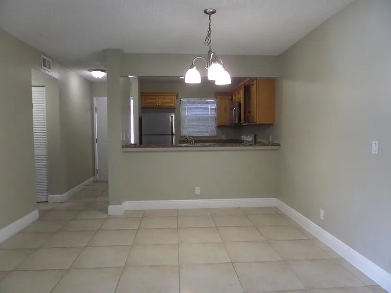 1440 Windorah Way #D — Photo 4