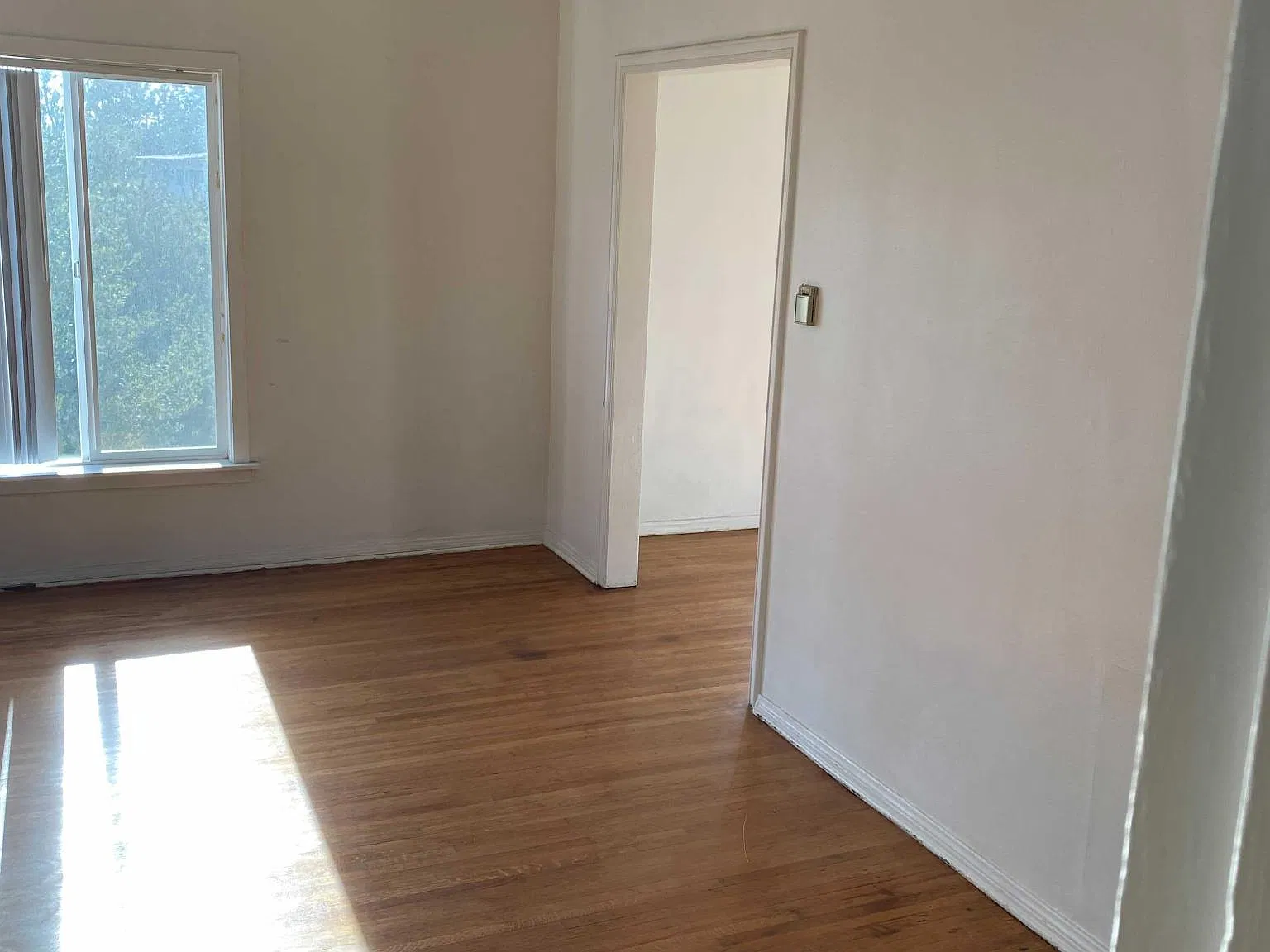 1065 S Curson Ave — Photo 3
