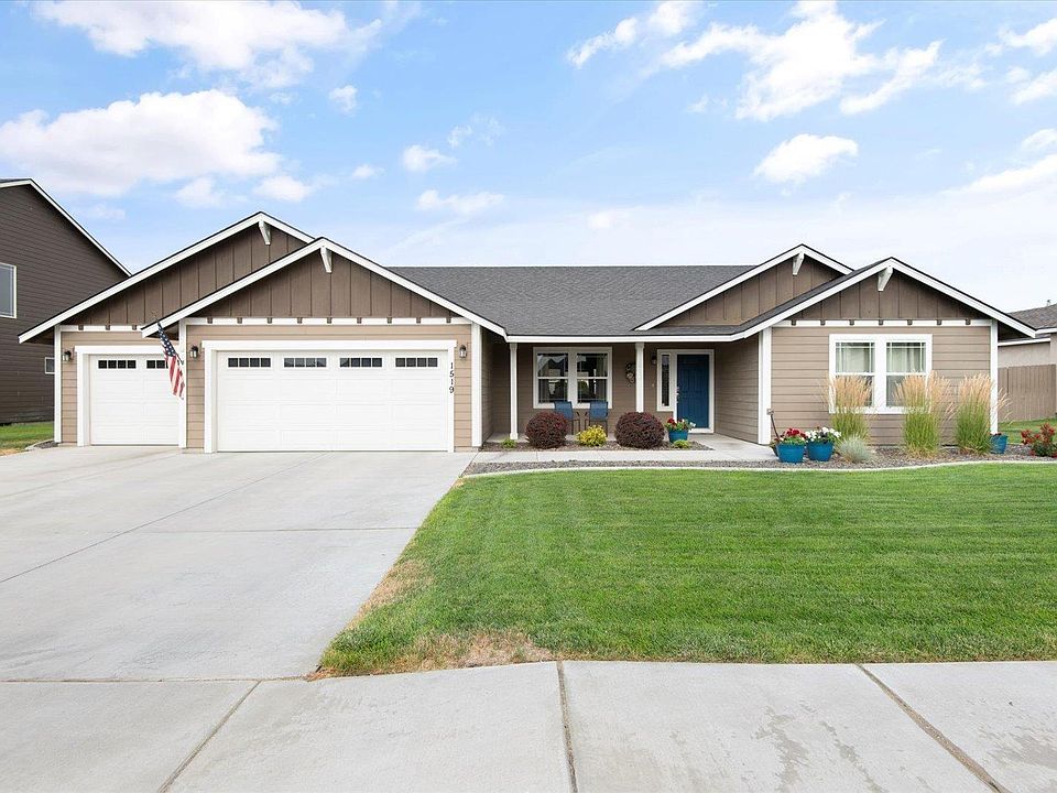 1st image of 1519 Amber Ave