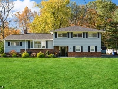 5 Manitou Way, Scotch Plains, NJ, 07076