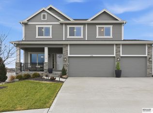 7160 N 165th St, Bennington, NE 68007