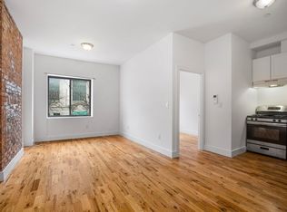 476 Gates Ave #2B, Brooklyn, NY 11216