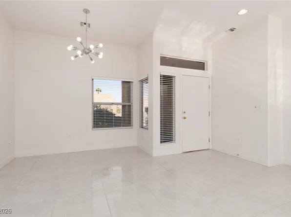 10713 Clarion Ln, Las Vegas, NV 89134