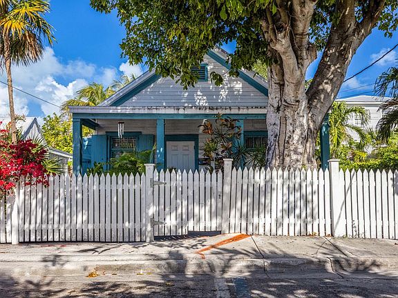 2nd image of 209 Olivia St