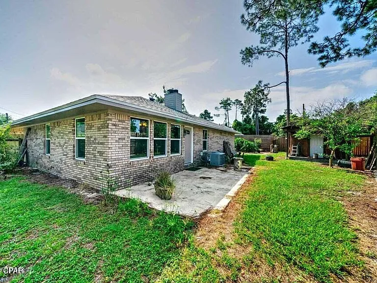 350 Greenwood Cir — Photo 30