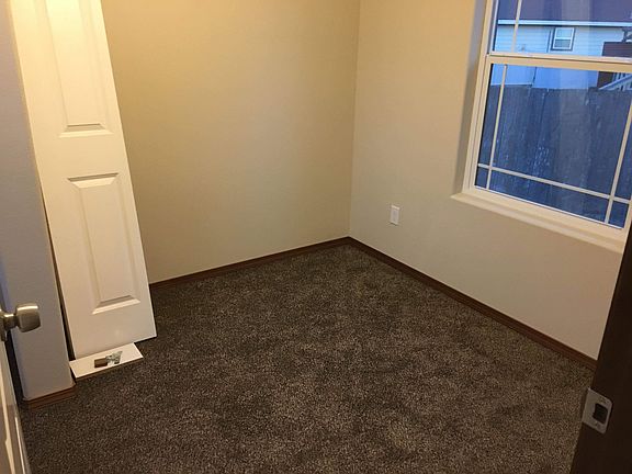Back “bedroom” 