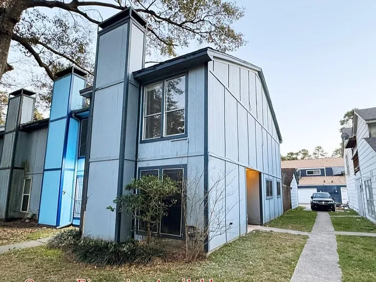 12306 Wild Pine Dr — Photo 3