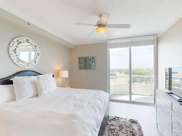 2060 Beach Blvd #601 — Photo 11