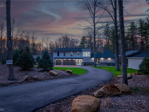 7174 Kinsman Rd, Novelty, OH 44072