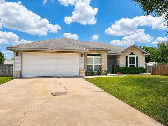 2nd image of 117 Samantha Ct