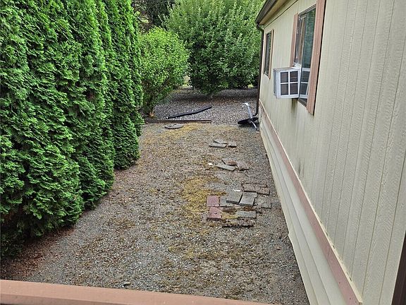 5th image of 212 Old Owen Road