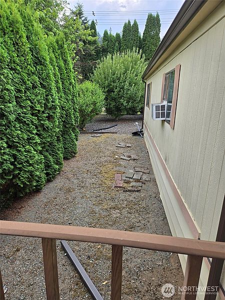 5th image of 212 Old Owen Road