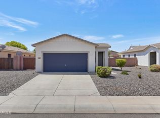 747 W Love Rd, San Tan Valley, AZ 85143