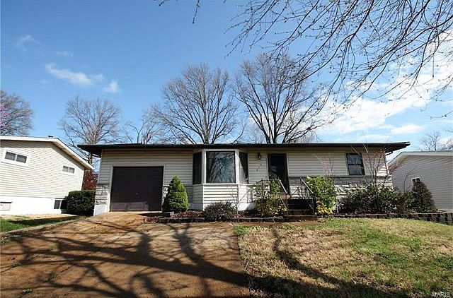 1st image of 315 Martigney Dr