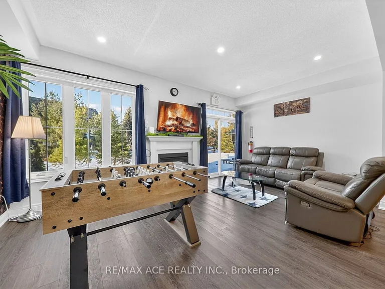 171 Snowbridge Way #26 — Photo 12