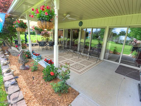 4th image of 413 Tollview Dr