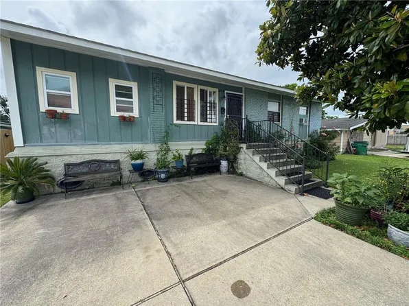 518 Diplomat St, Terrytown, LA 70056