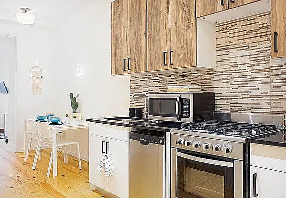 5th image of 235 Himrod St APT 3R