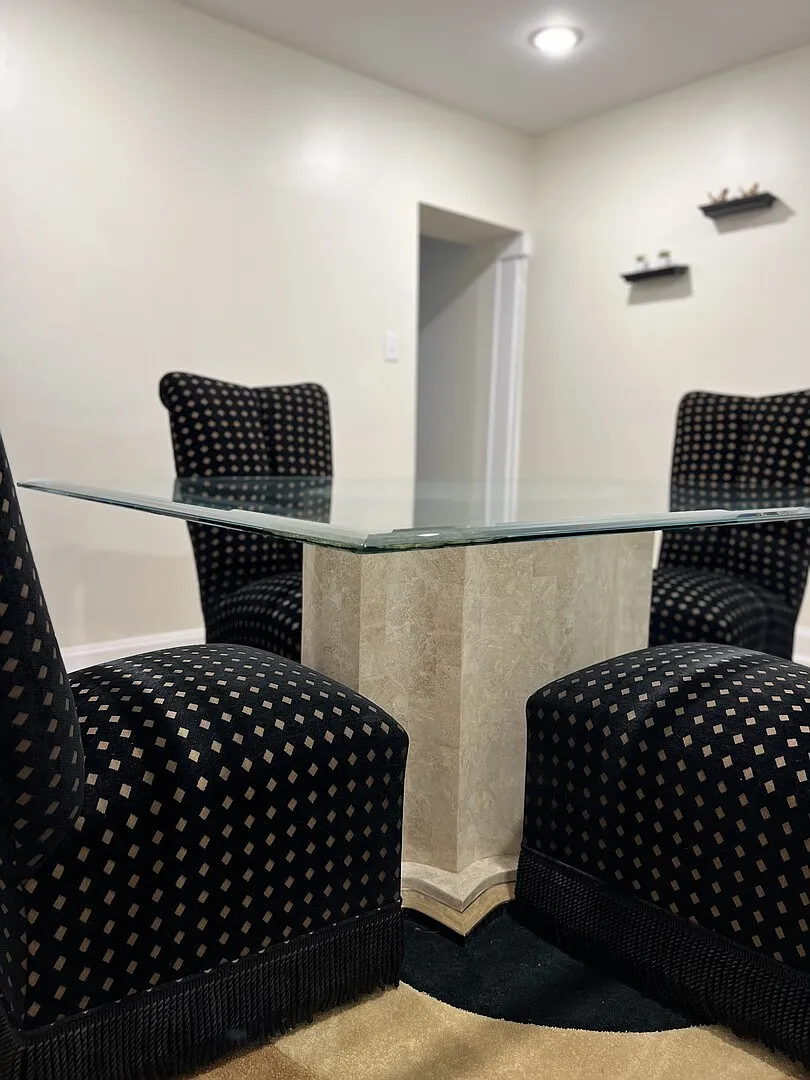 2 Bedroom with office — Photo 4