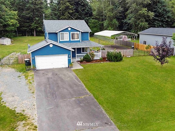 3rd image of 15104 Champion Estate Drive SE