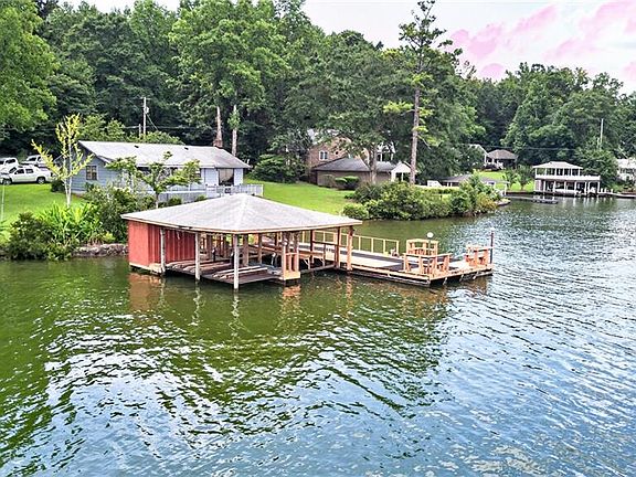 2nd image of 52 Lee Road 805 Rd