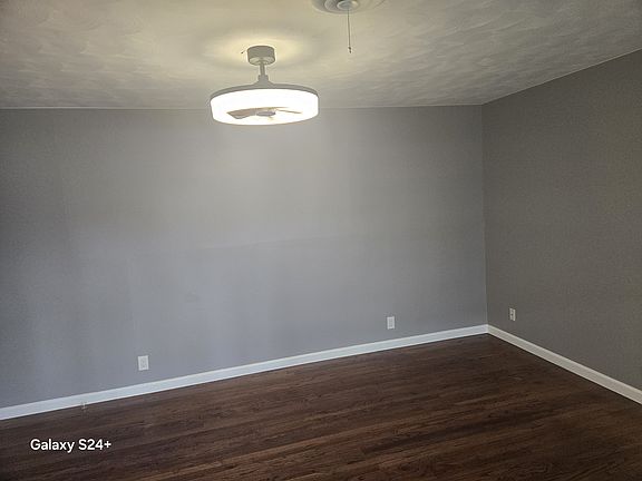 2nd image of 102 S Potter Ln
