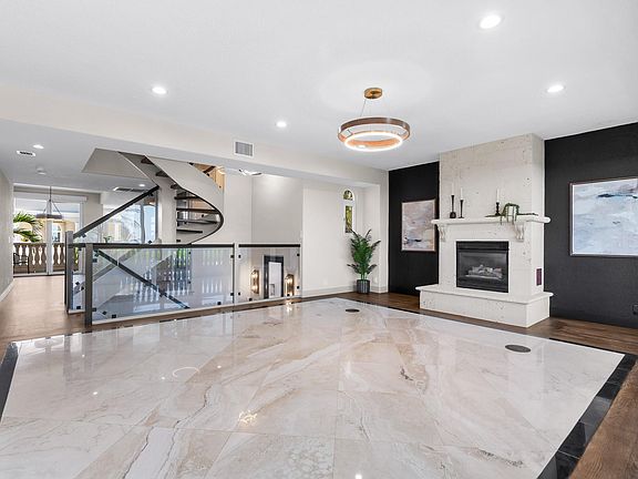 5th image of 1796 Bay Drive #1796