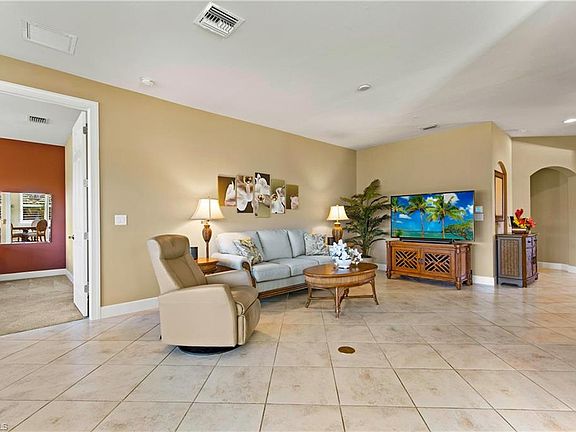 3rd image of 10281 Glastonbury Cir Unit 101