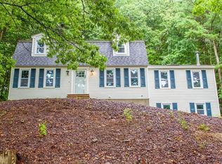 33 Rock Rd, Tyngsboro, MA 01879