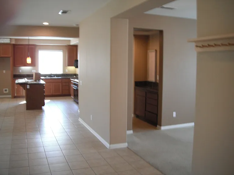 31612 Whitecrown Dr — Photo 6