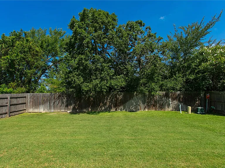 2212 Brougham Pl — Photo 30