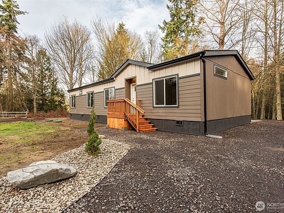 3rd image of 211 S Barr Road