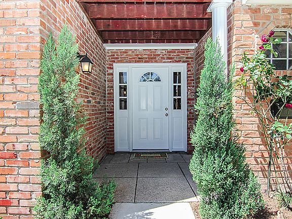4th image of 14185 Misty Meadow Ln