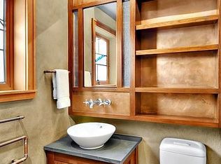 2903 Franklin Ave E #B, Seattle, WA 98102