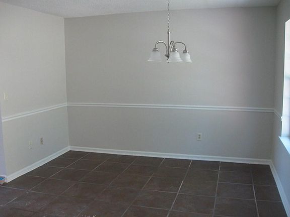 5th image of 2911 Belwood Dr