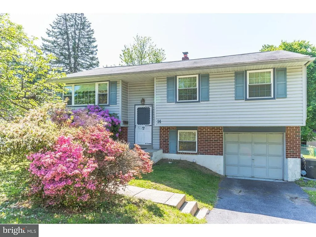 14 Williams Dr photo 1