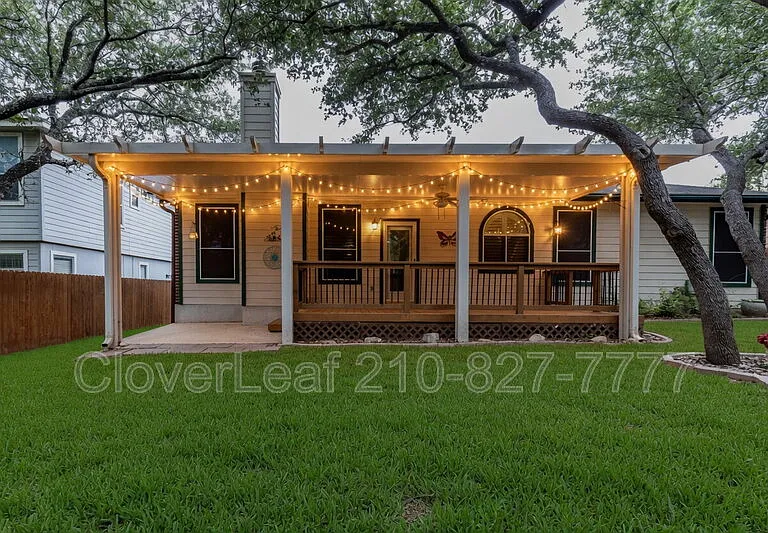 22714 Sabine Smt — Photo 39